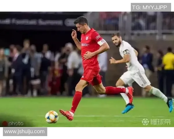 聚焦足球球星马累从草根奋斗到绿茵赛场传奇崛起之路 聚焦足球球星马累从草根奋斗到绿茵赛场传奇崛起之路