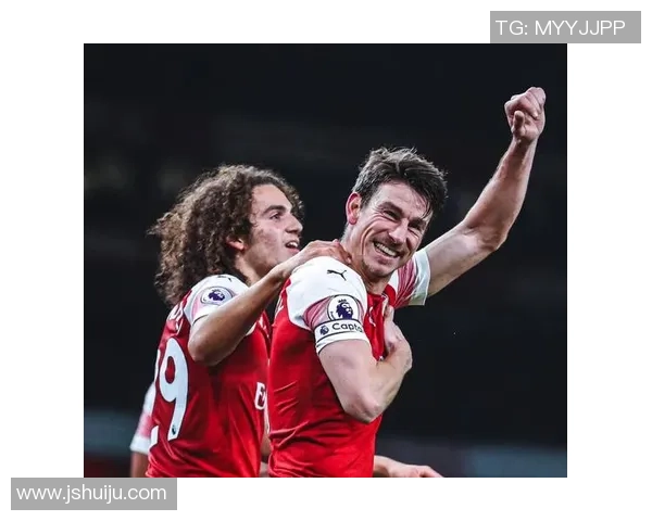 如何根据球技与个人特质选择最适合的足球球星加入你的球队